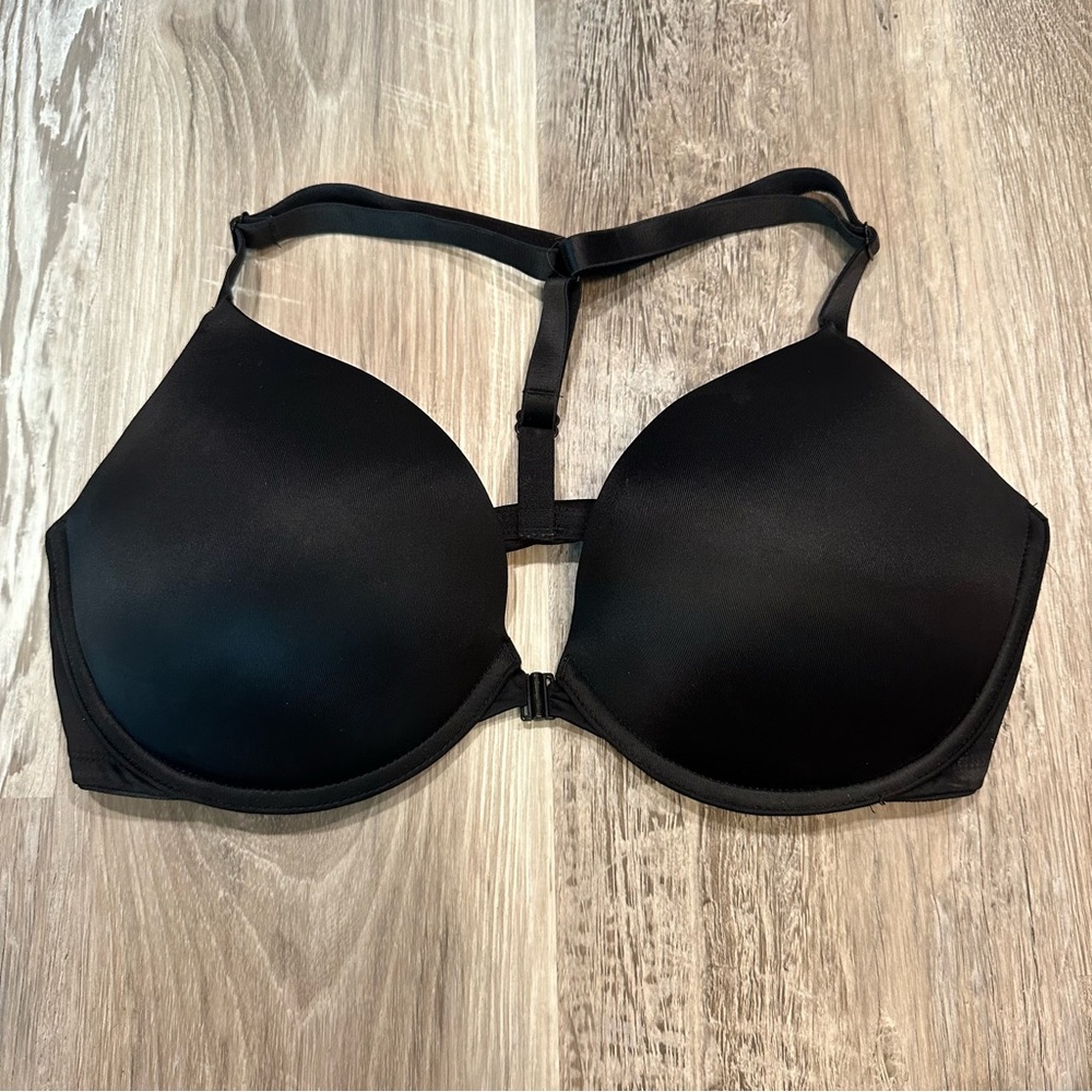 Victoria’s Secret black bra racer, back slightly padded no tags 36DD